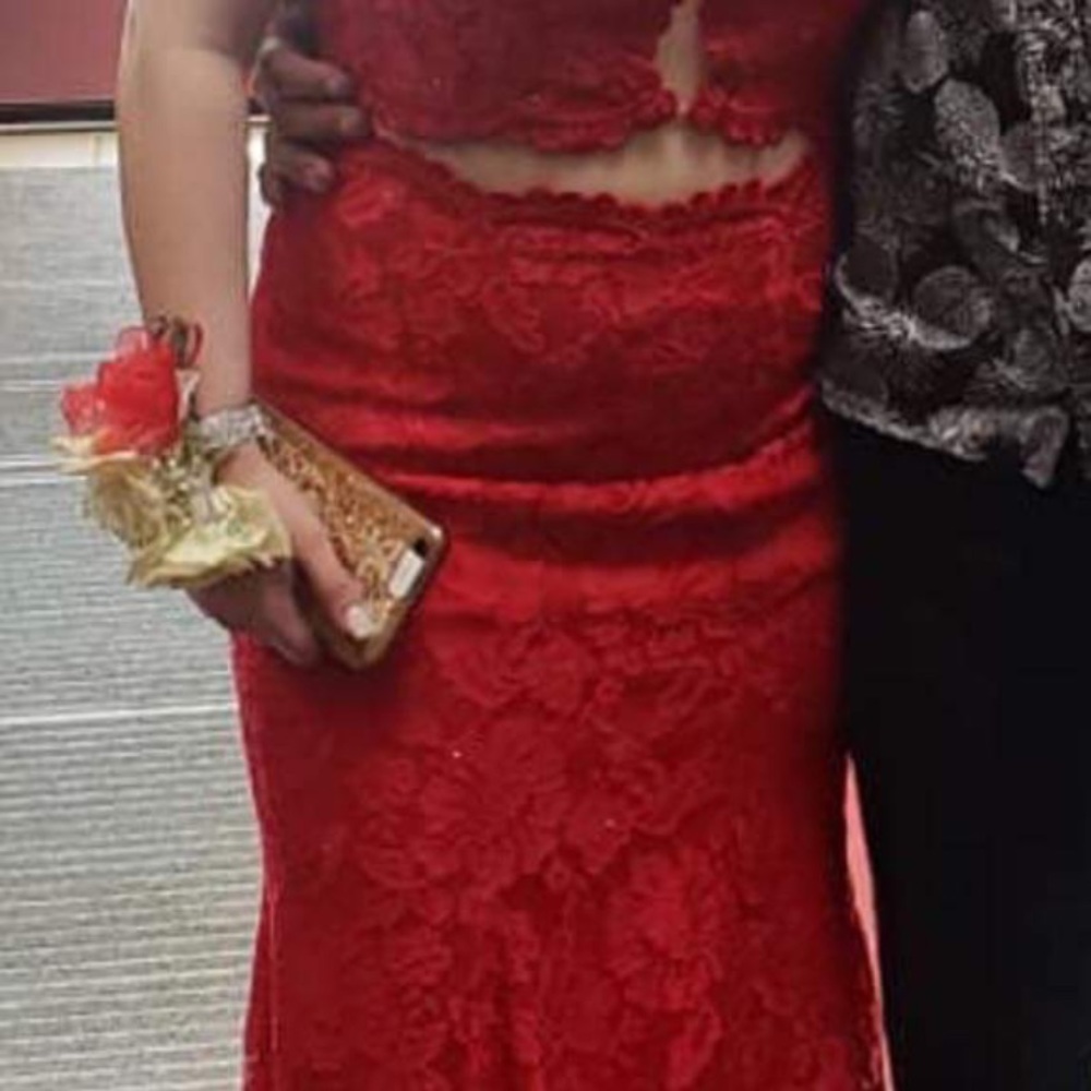 Prom dress - Picture 3 of 8
